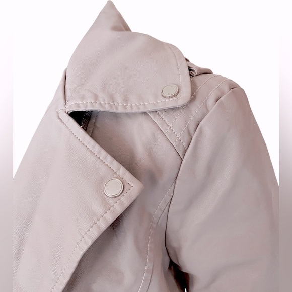 ZOLA FSLR Pink Faux Leather Cropped Moto Jacket “Southside Serpents” Cut… - Picture 12 of 12